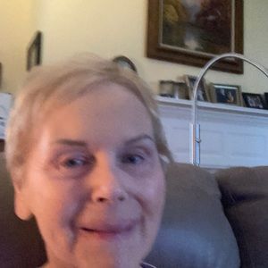 Meet your Posher, Deborah